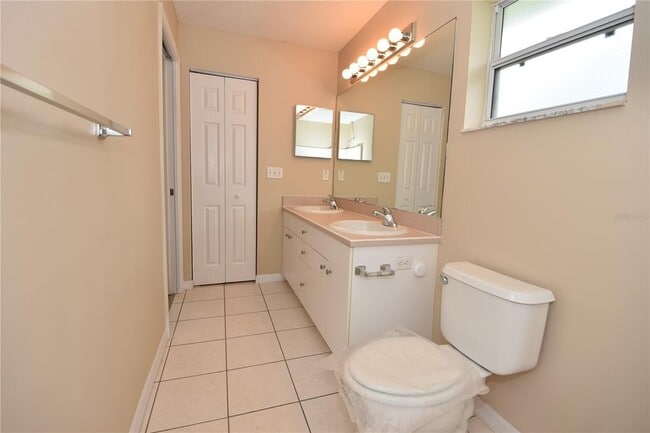 Building Photo - 32 Slumber Path