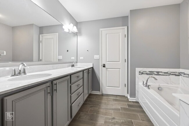 Building Photo - 23 Bethel Ln