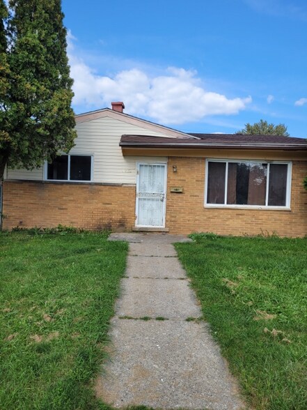 Primary Photo - 6232 David Berger St