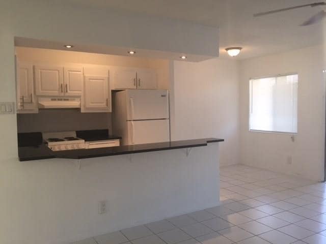 Building Photo - 1812 E Oakland Park Blvd