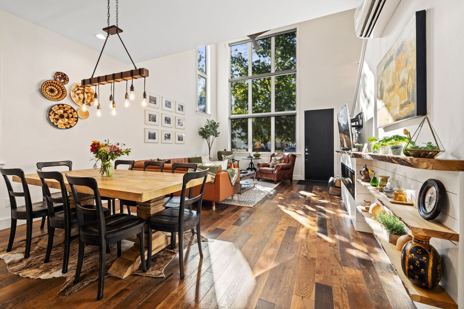 Building Photo - 510 SE Tourmaline Mews