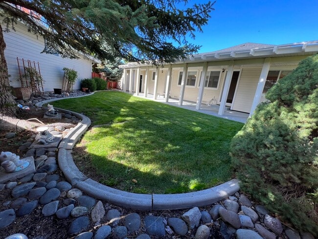 Building Photo - Beautiful 3-bedroom, 2-bath patio home in the Westwood neighborhood