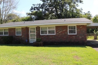 Building Photo - 207 Destin St