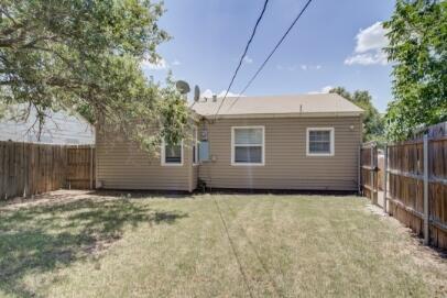 Building Photo - 2320 26th St