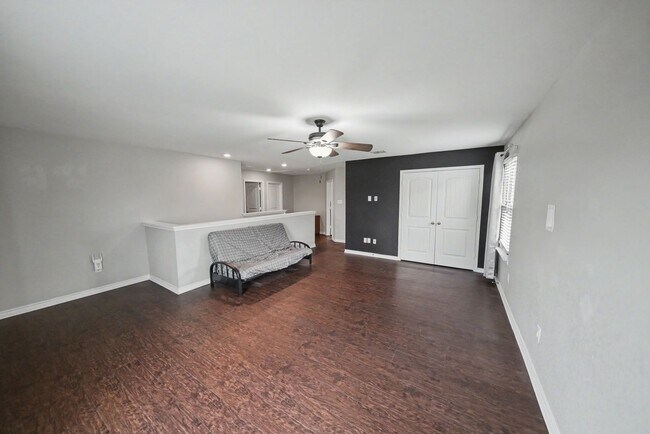 Building Photo - Spacious Home with Office, Game Room & Solar Panels Near Randolph AFB - Realtor Commission: $500