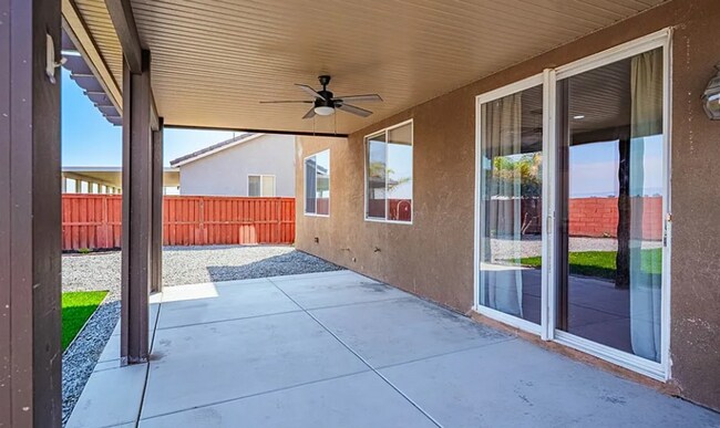 Building Photo - Gorgeous Four Bedroom Three Bathroom Home in Winchester