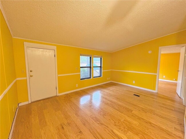 Building Photo - 319 Wages Rd