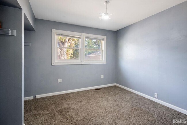 Building Photo - 1404 W Mulberry St