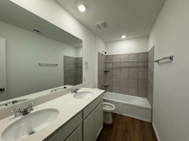 Building Photo - 222 Carmello