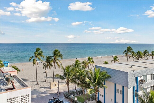 Building Photo - 320 S Surf Rd