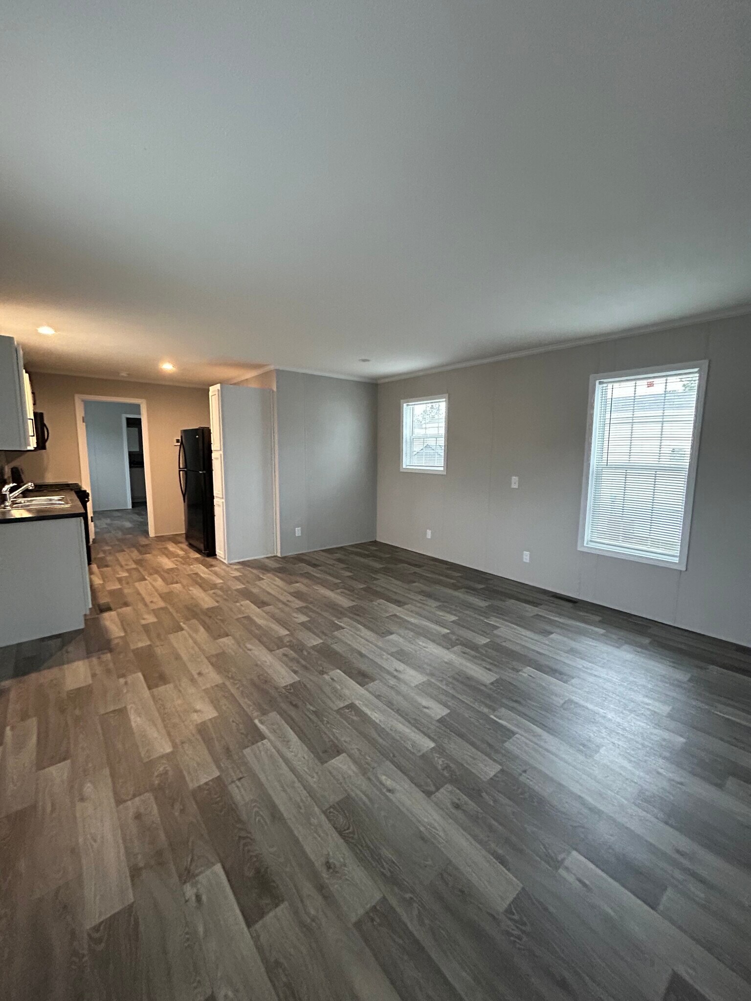 Building Photo - 2366 Harbor Dr