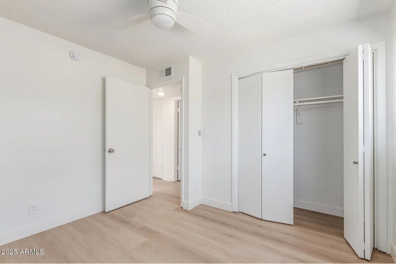 Building Photo - 4235 N 13th Pl