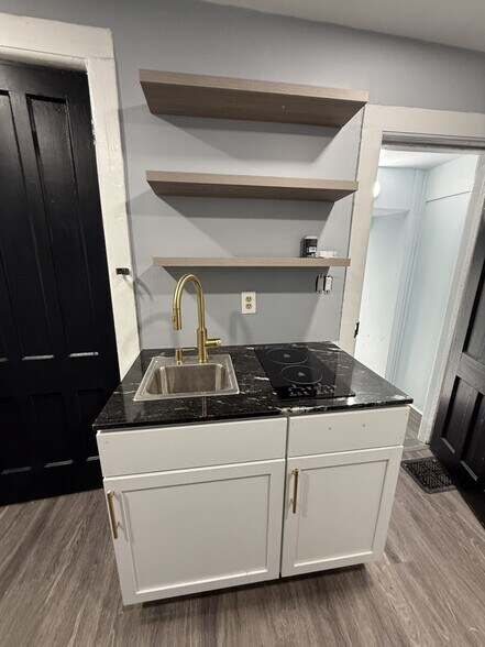 Building Photo - 1211 Madison St