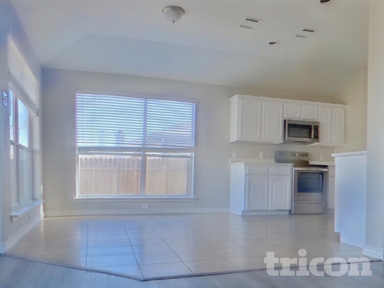 Building Photo - 812 San Felipe Trail