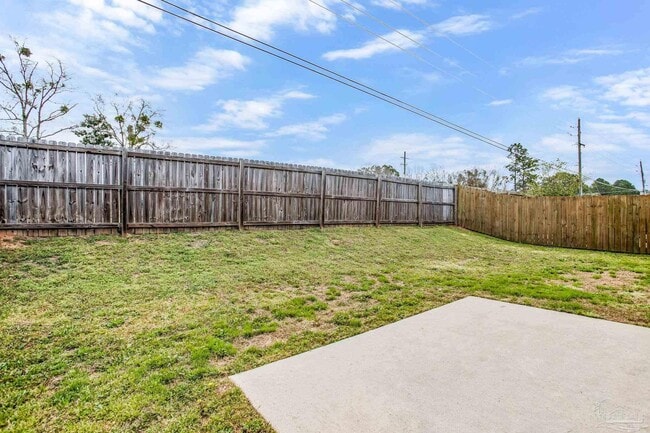 Building Photo - 970 John Deere Ln