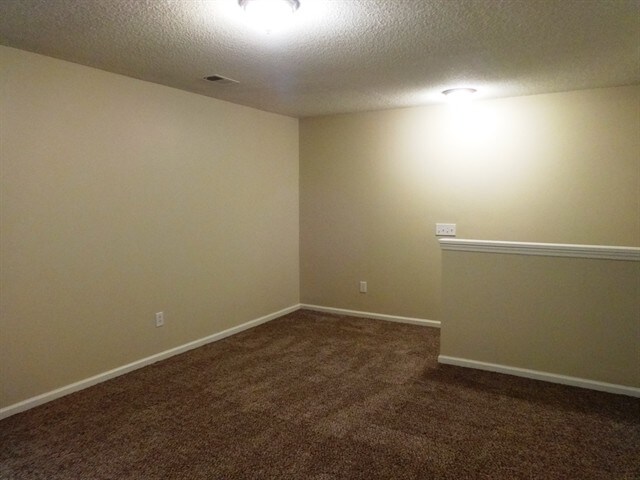 Building Photo - 1016 Deerberry Rd