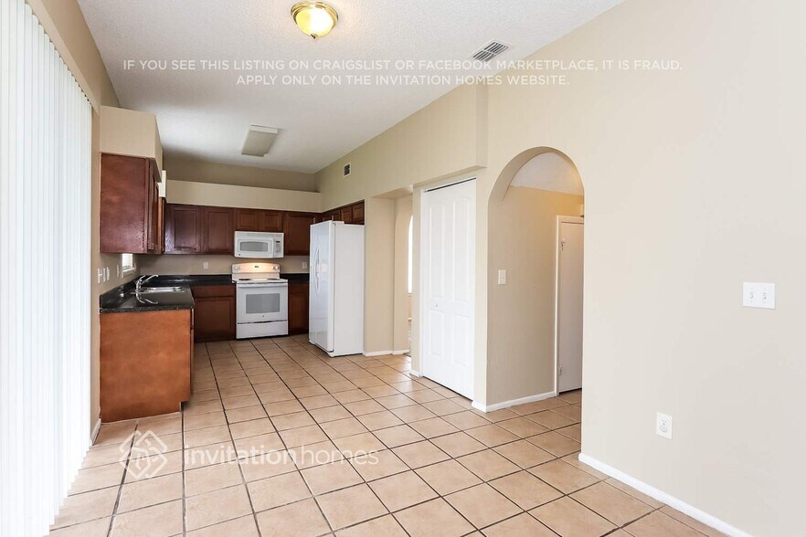 Building Photo - 11109 Whittney Chase Dr