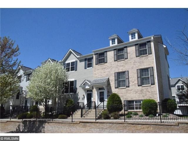 Building Photo - 11190 Sandcastle Drive #D