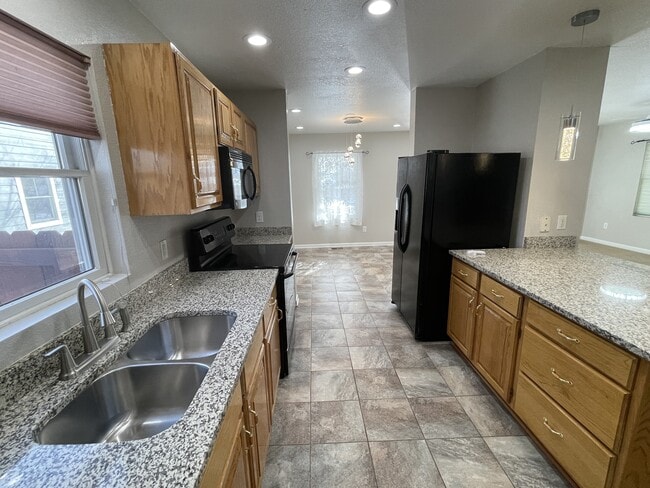 Building Photo - 10689 W 13th Ave