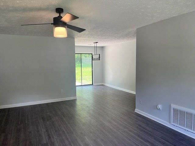 Building Photo - 8156 Sunnydale Ln