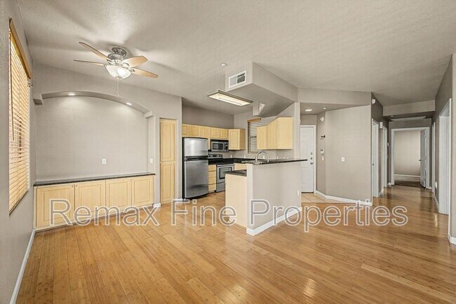 Building Photo - 5303 N 7th St