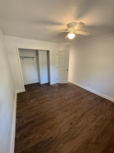 Building Photo - 1109 Arkansas St