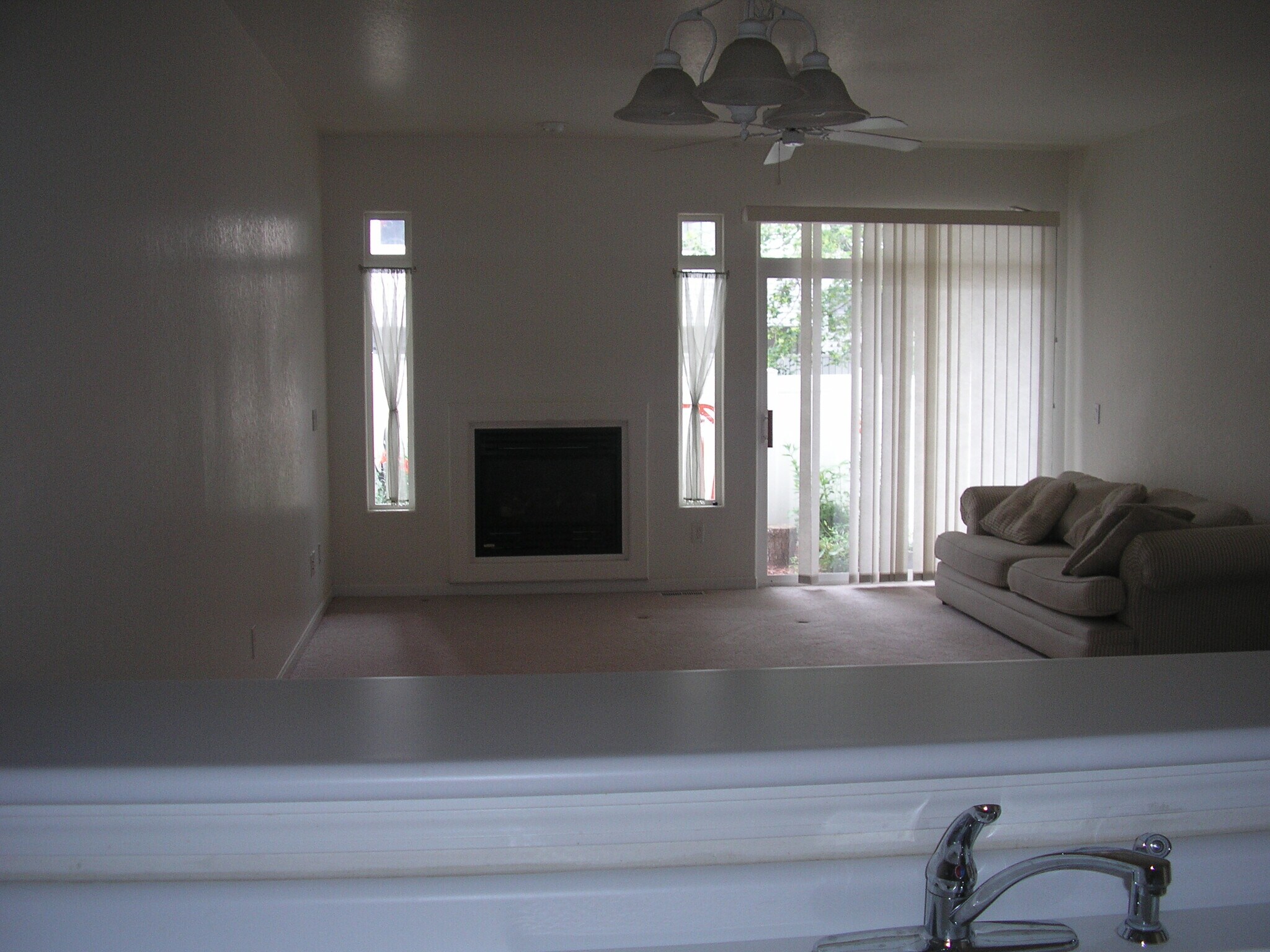 Building Photo - 2600 W Village Dr