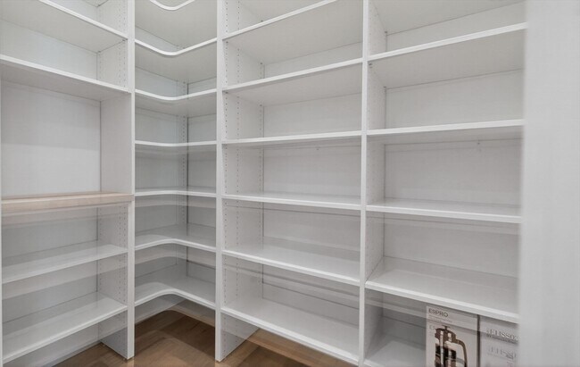 Building Photo - 1114 Beacon St