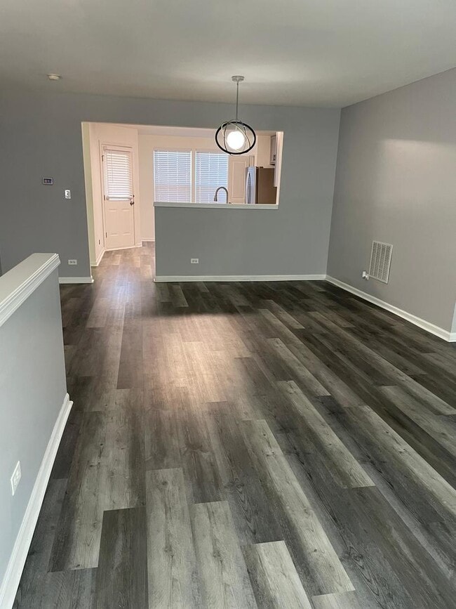 Building Photo - 416 Conservatory Ln