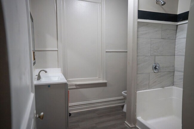 Building Photo - Spacious 4-Bedroom Home Near Kutztown University – Prime Downtown Location