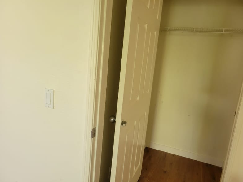Building Photo - 44734 Adam Ln