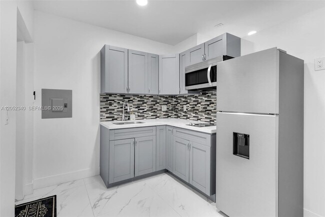 Building Photo - 26222 SW 133rd Ct