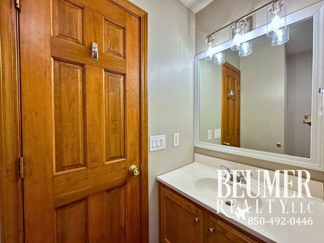 Building Photo - Lakefront Living Minutes to NAS & Perdido Beaches