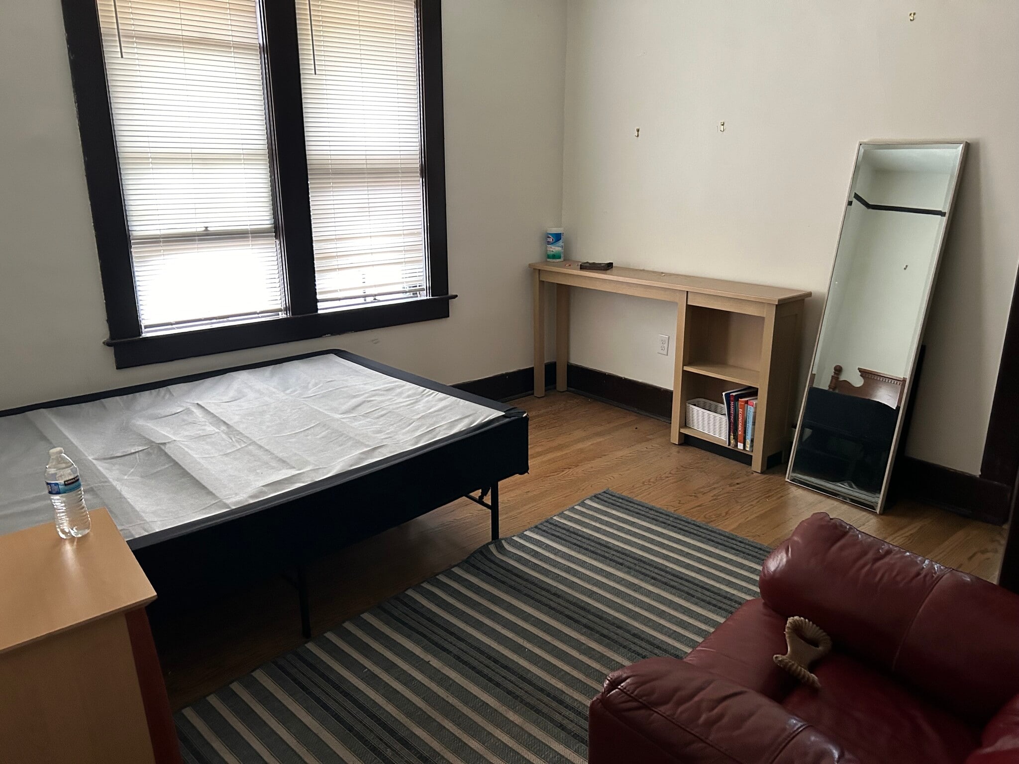 Bed 2 - 111 N Evergreen St