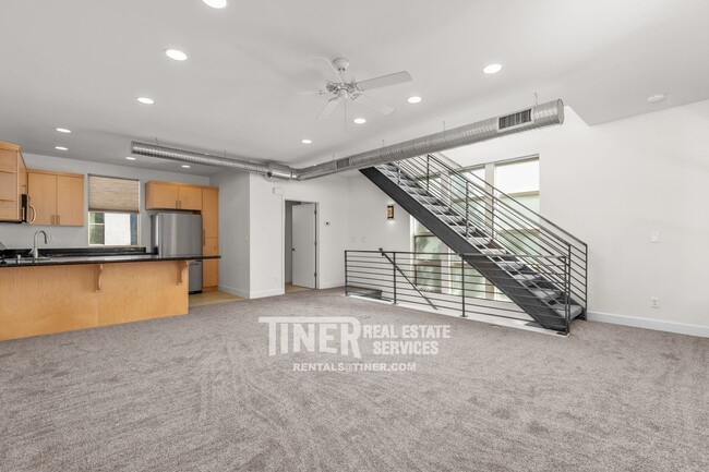 Building Photo - Industrial Loft in Fabulous Downtown Neigh...
