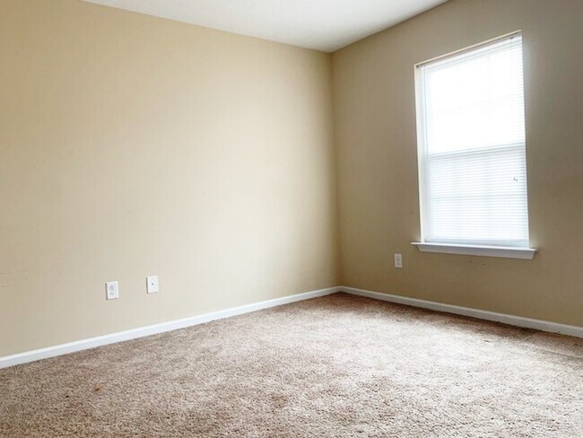 Building Photo - 179 Buckhaven Way