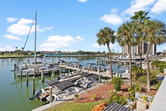 Building Photo - 450 Treasure Island Causeway