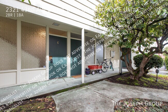 Building Photo - 2321 43rd Ave E