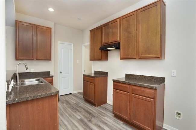 Building Photo - 384 Decoster Blvd