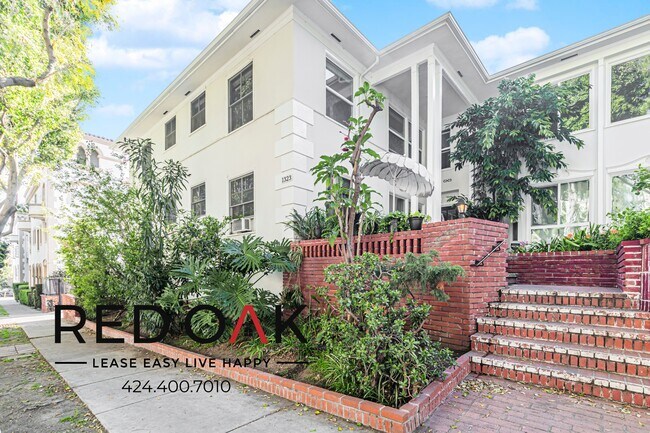 Building Photo - 1323 N Harper Ave
