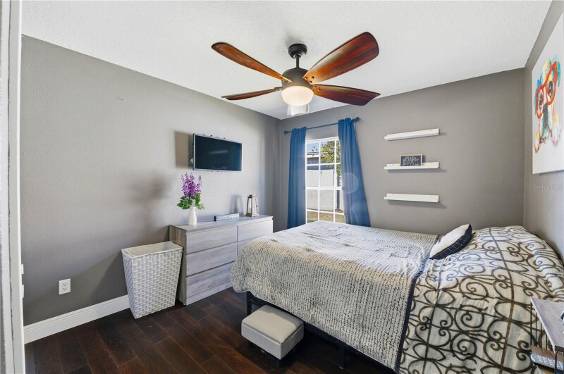 Building Photo - 7044 Woodhall Ave