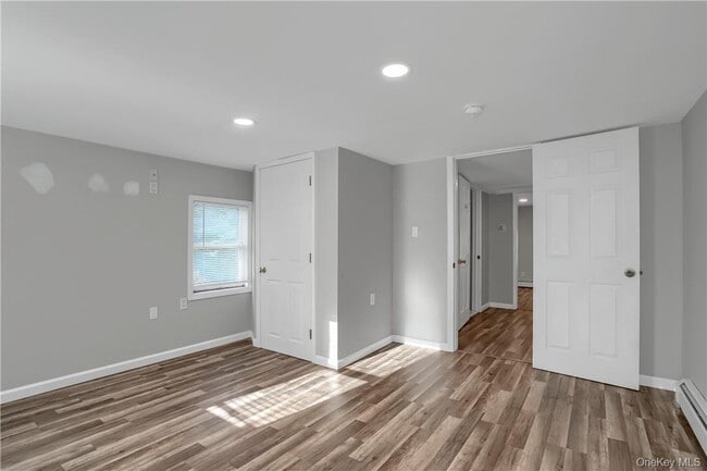 Building Photo - 28 Spring St