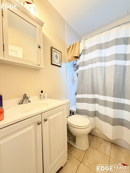 Building Photo - 75 Leicester St