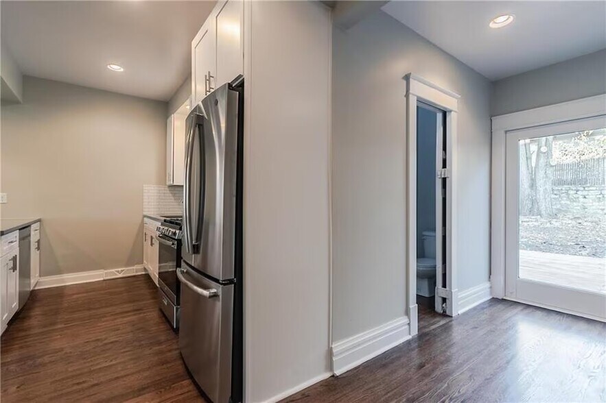 Building Photo - 3535 Jefferson St