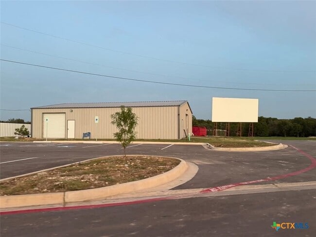 Building Photo - 3034 Barr Ln