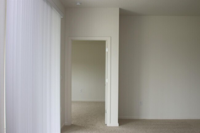 Building Photo - 4437 Magenta Isles Dr