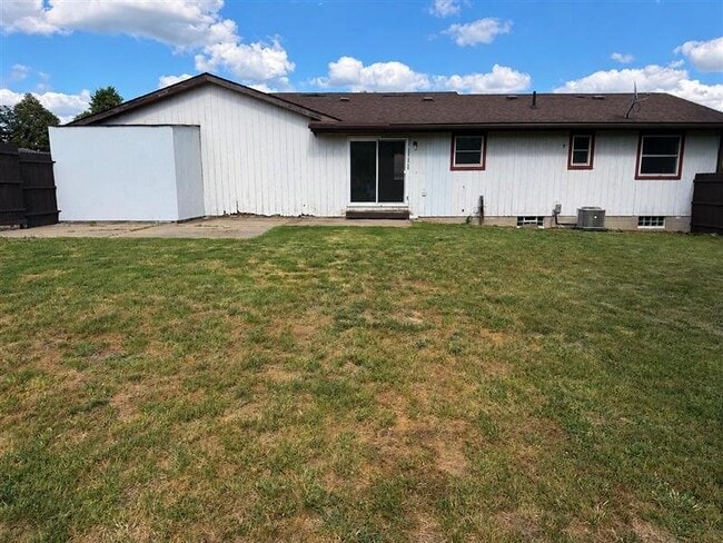 Building Photo - 1648 Olympus Dr
