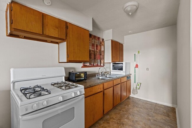 Building Photo - Cute 2 Bedroom/ 1 Bath in the Heart of Galveston