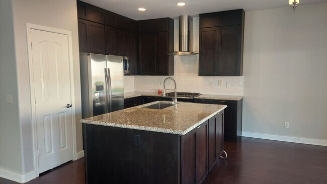 Building Photo - GORGEOUS NORTH PHOENIX HOME!!