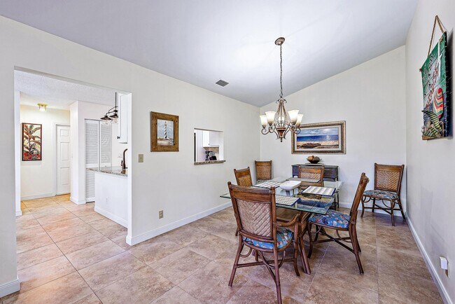 Building Photo - 1528 Ocean Dunes Cir